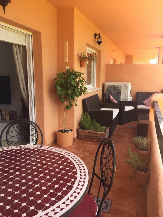 Madre Mia Apartment 卡萨雷斯 外观 照片