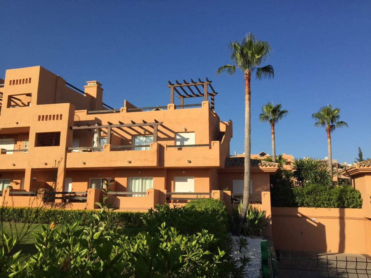 Madre Mia Apartment 卡萨雷斯 外观 照片